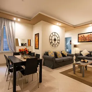 Giulio Cesare Imperatore Apartamento